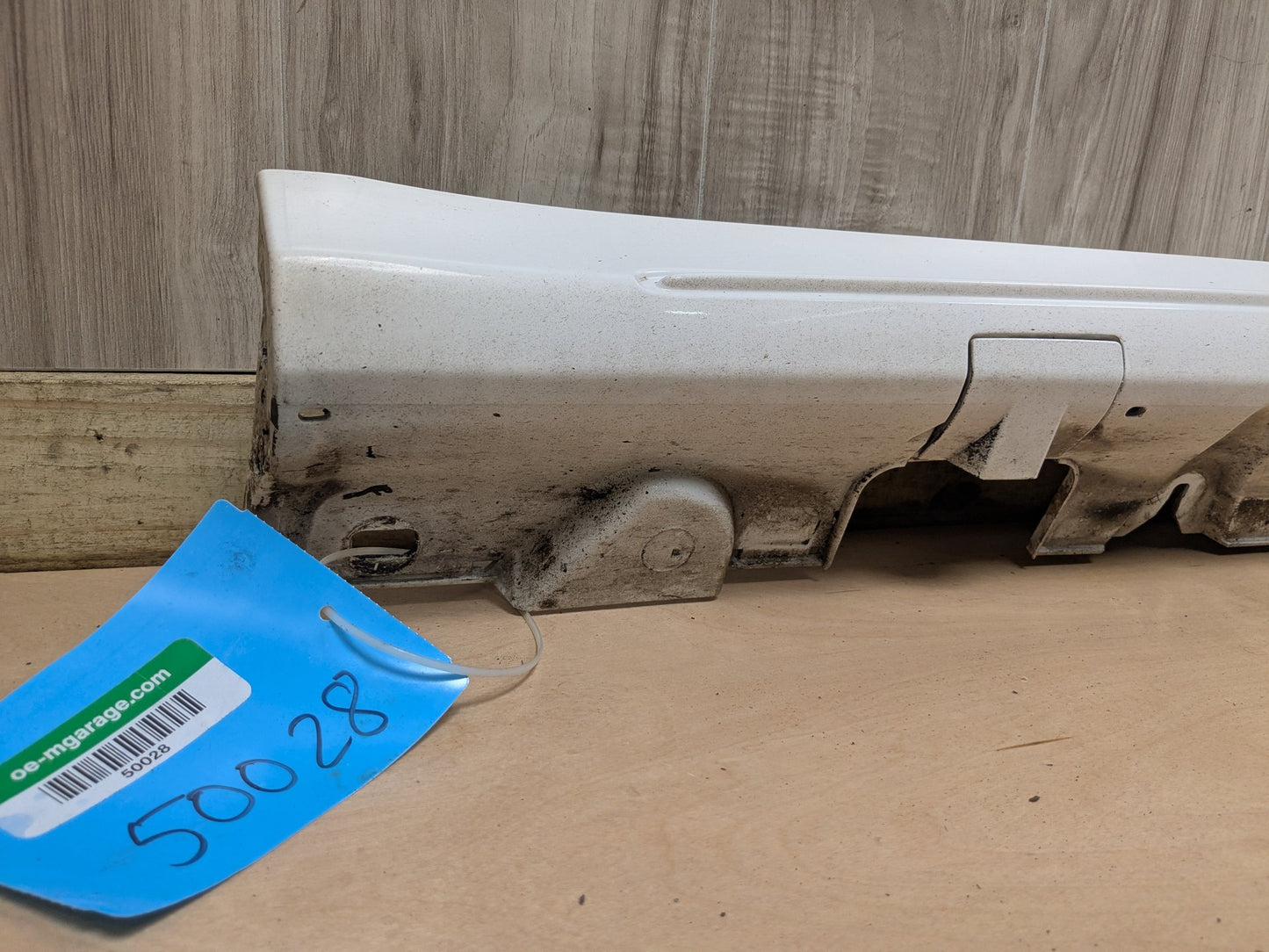 OEM MERCEDES W205 C300 C43 C63 AMG Left Driver Side Skirt Rocker Panel