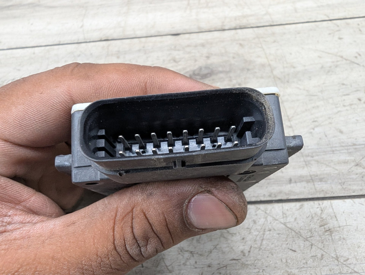 2017-2023 BMW M550i G30 Blind Spot Lane Sensor Radar Module 6891728 PRE-LCI OEM BMW F90 G01 G12 G30 740 750 540 M550 Blind Spot Radar Sensor Module OEM