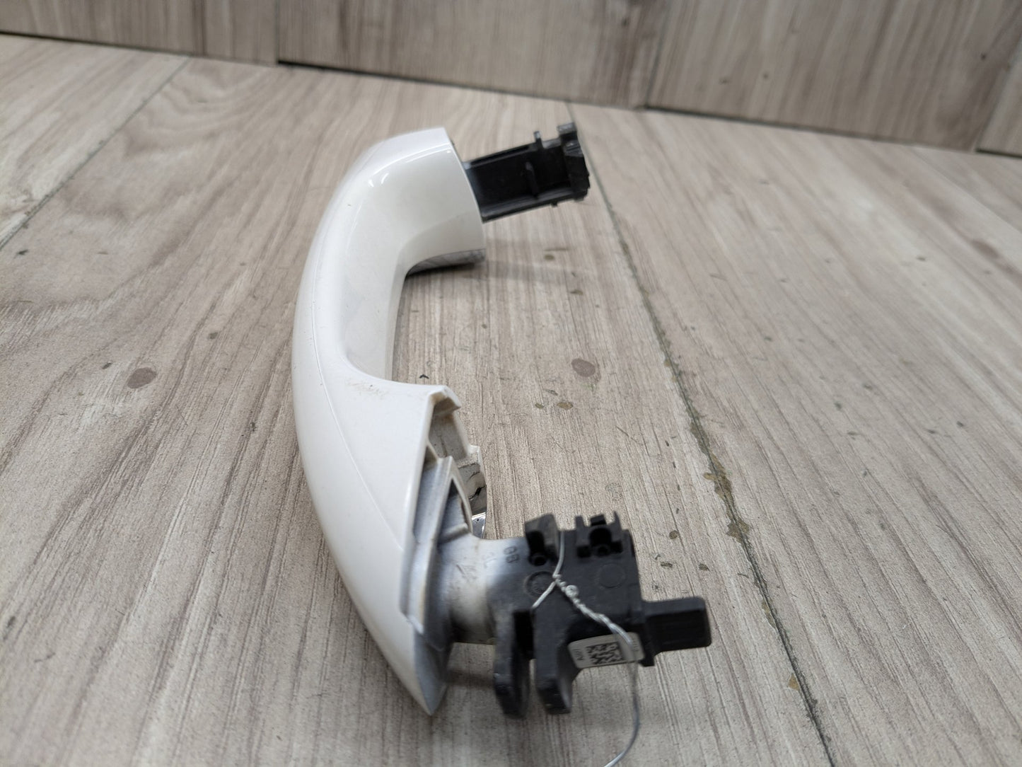 2015-2021 Mercedes-Benz C43 W205 Front or Rear Right Passenger Exterior Door Handle A0997605601