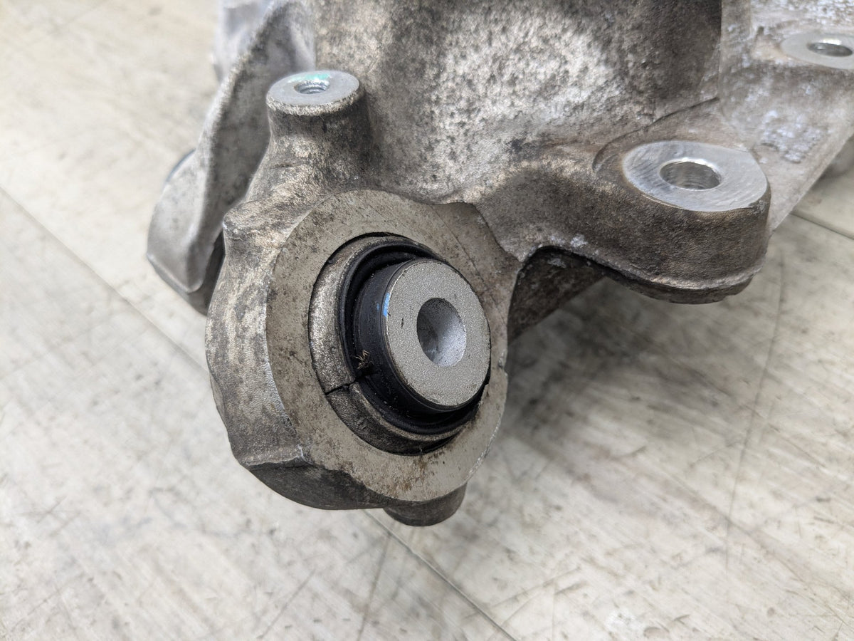 OEM BMW G01 X3 30i 30iX M40iX REAR Right Passenger Knuckle Hub Spindle Bearing