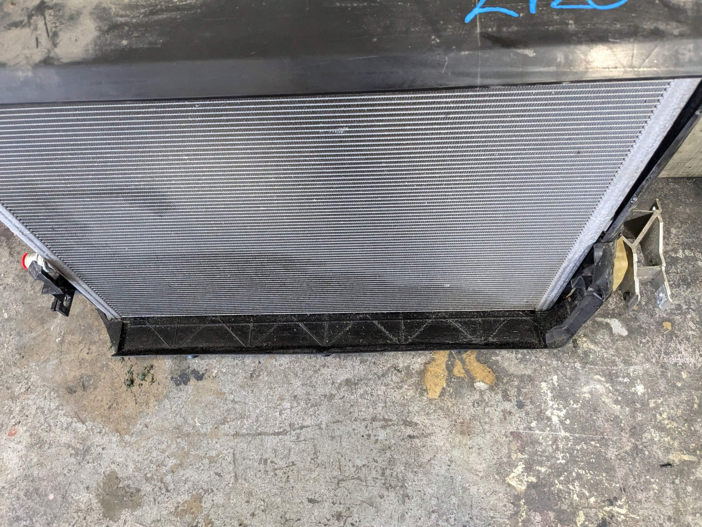 OEM BMW G12 G30 740 540 Engine B58 Main Radiators Cooling ASSEMBLY w/ Fan