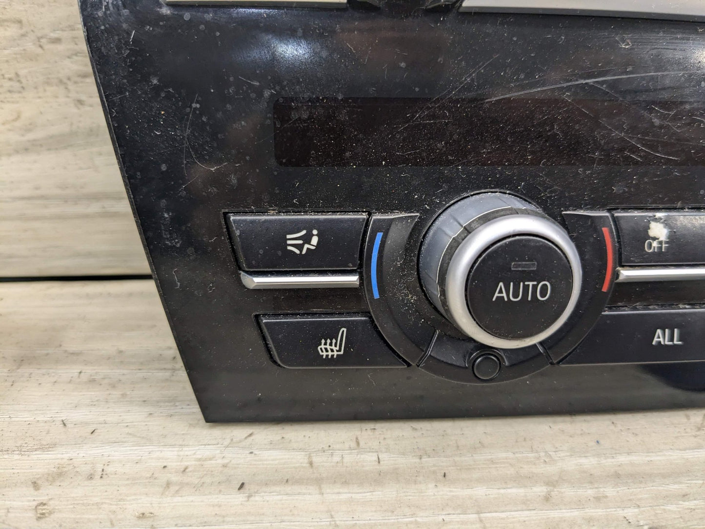 NOTE OEM BMW F01 F02 740 750 AC Switch Heater Climate Control Radio Media Button