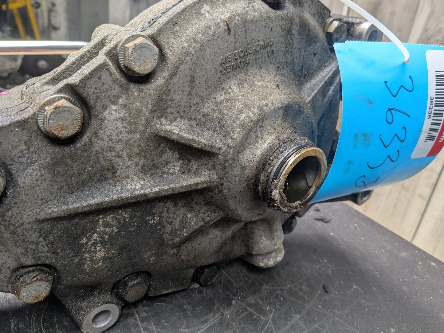 2012 BMW X5 E70 Front Axle Carrier Differential 7602072 10-13 OEM BMW E70 E71 X5M X6M S63 Front Differential Axle Carrier Ratio 3.91