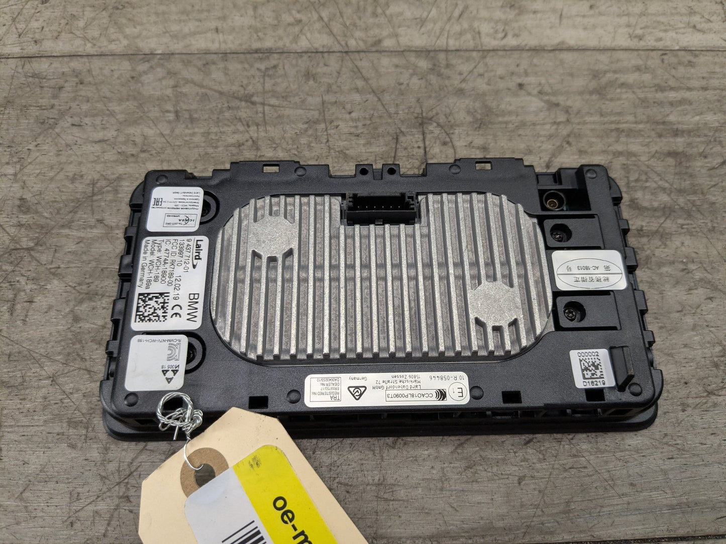 OEM BMW G05 G01 G20 G26 G80 M3 Center Console Storage Phone Car Wireless Charger