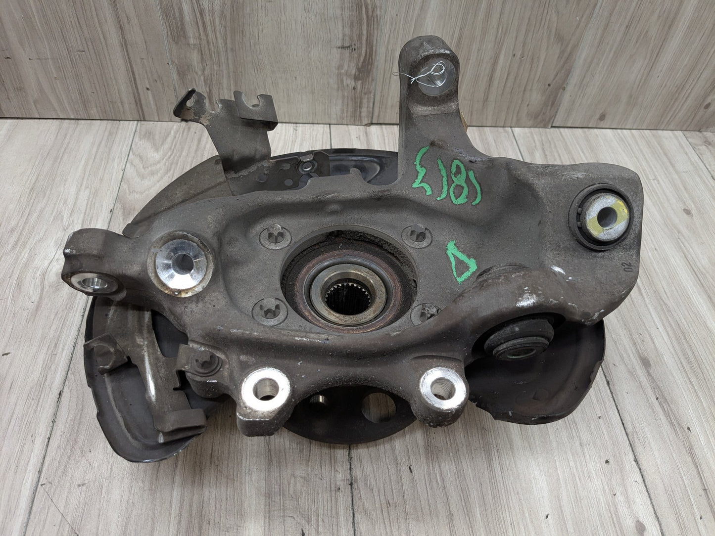 2015-2021 Mercedes-Benz C43 W205 Rear Left Driver Spindle Knuckle w/ Bearing A2053508708 OEM
