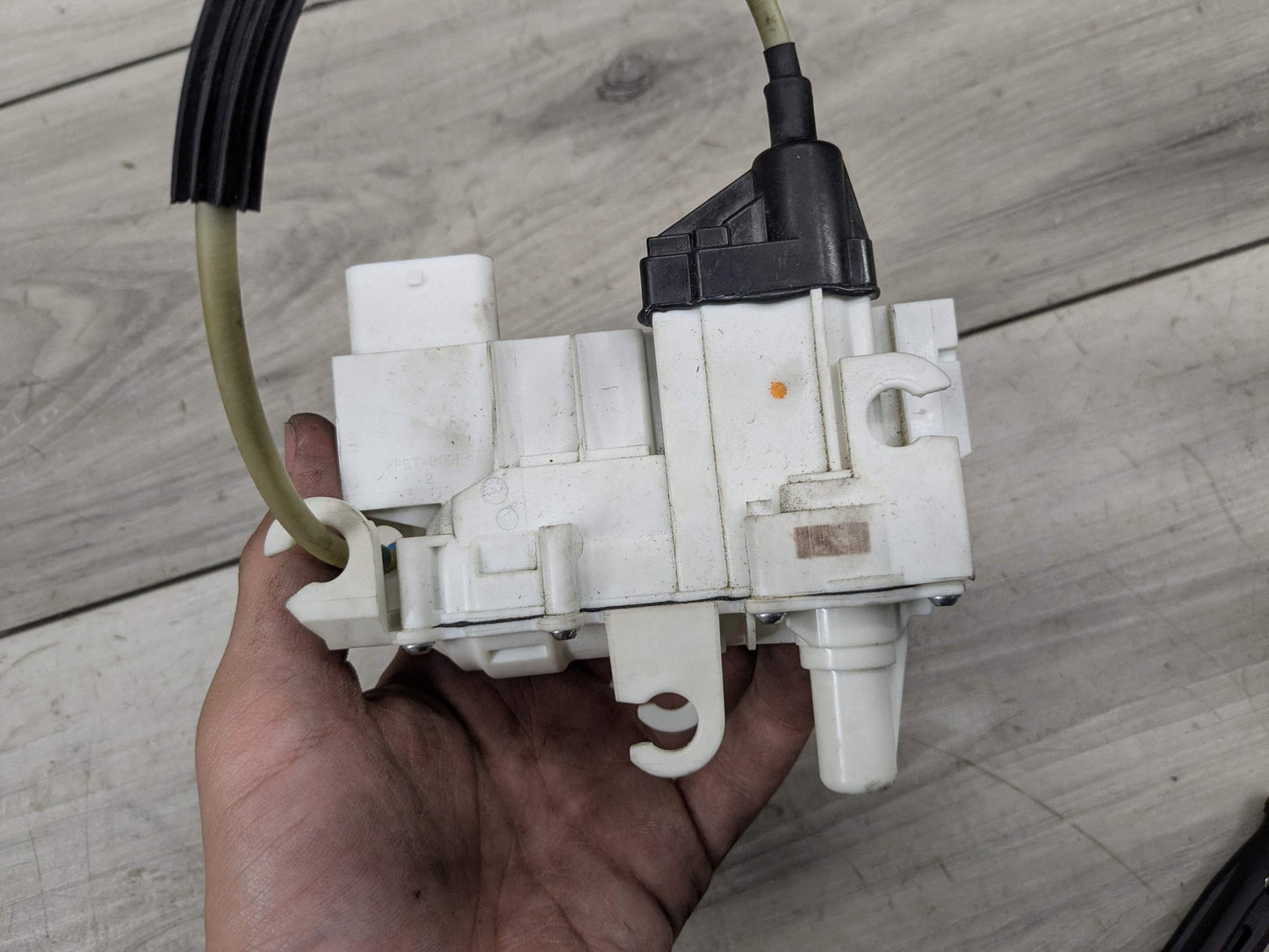 2018 BMW 750i G12 Rear Left Driver Door Latch Lock Actuator w/ Soft Close 7368451 16-22 OEM BMW G11 G12 740 750 M760 Rear Left Driver Door Lock Latch SOFT CLOSE