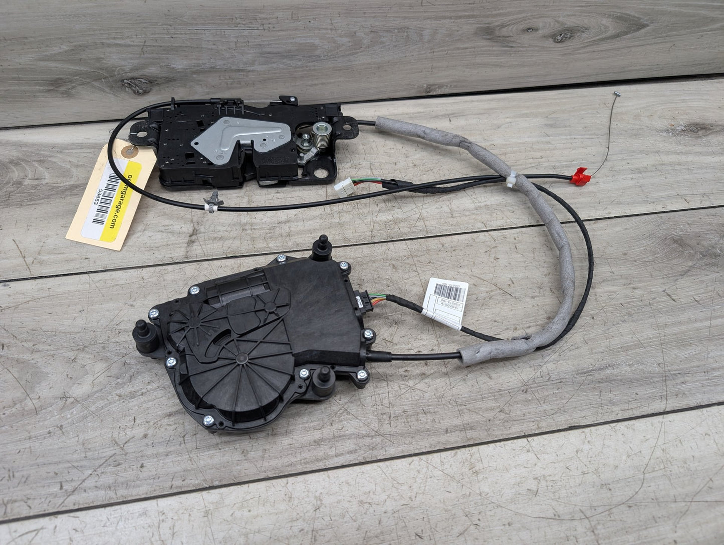 2017-2023 BMW M550i G30 Liftagte Trunk Lid Liftgate Lock Latch Actutaor 7383561 OEM BMW F90 F97 G01 G12 G22 G30 X3 M5 Trunk Lid Actuator Latch Lock System SET