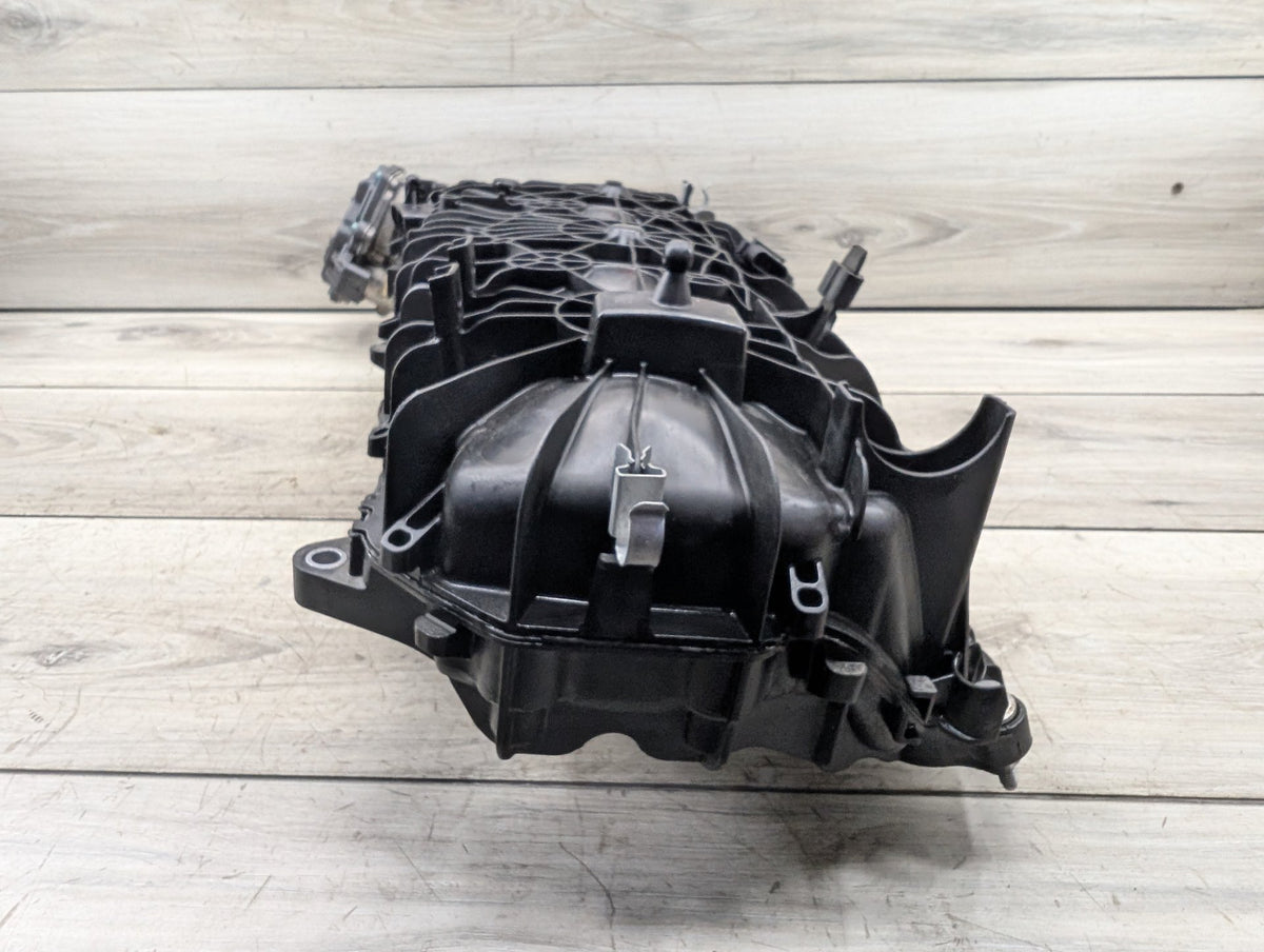 OEM BMW G01 G05 G12 G20 G42 G30 M340 M440 X3 Engine B58 Intake Manifold 8647977
