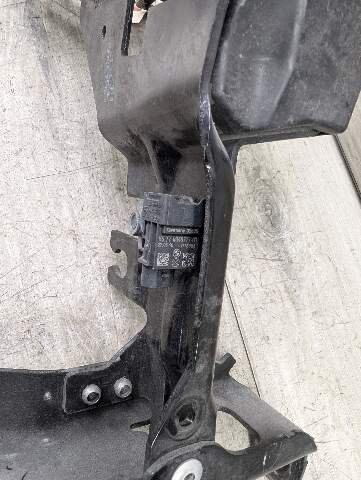16-19 OEM BMW G12 740 750 M760 Front Right Passenger Headlight Support Bracket