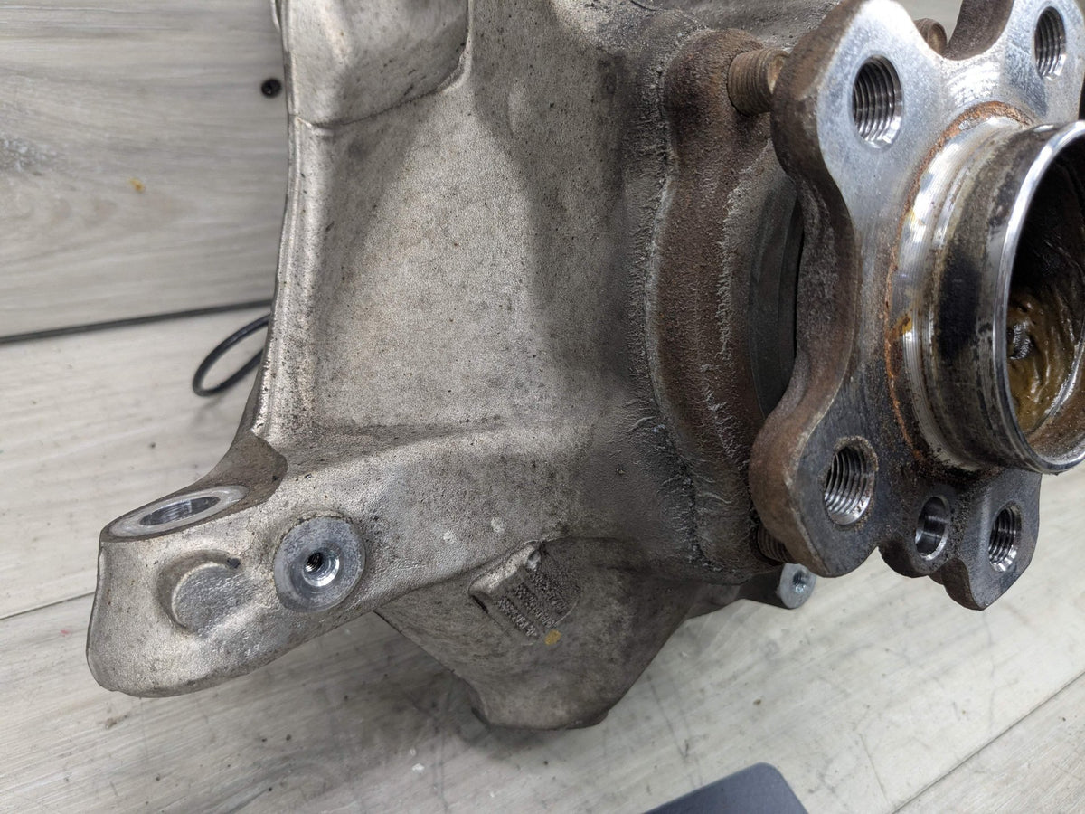 OEM BMW G01 G02 X3 X4 FRONT Left Driver Side Knuckle Spindle Wheel Hub Bearing