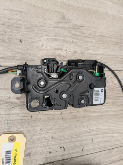 2020 BMW 740i G12 Liftgate Trunk Lid Liftgate Lock Latch Actuators SET 7441014 OEM BMW F90 F97 G01 G12 G22 G30 X3 M5 Trunk Lid Actuator Latch Lock System SET