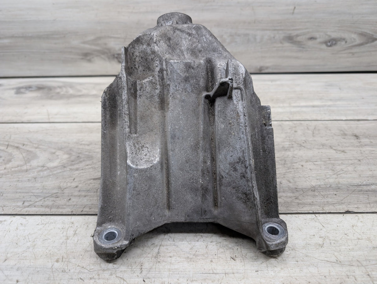 OEM AUDI A4 A5 A6 A7 Q5 Q7 Engine 2.0L EA888 Gen3 Left Motor Mount Bracket