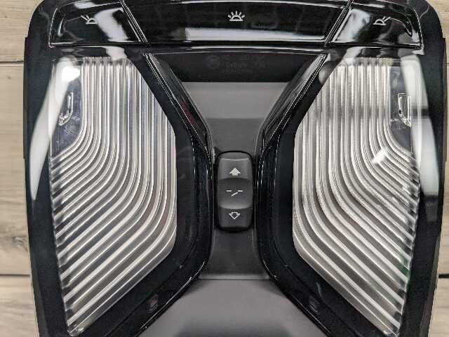 OEM BMW F90 G01 G05 G20 G26 G30 G80 G82 Headliner Roof Console Dome Light Module