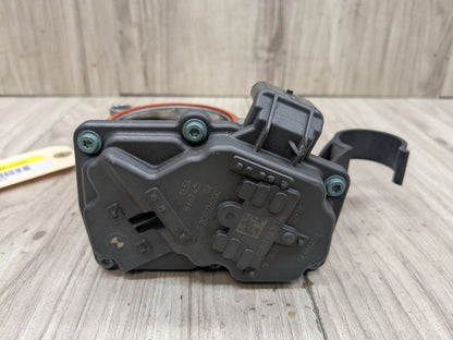 OEM BMW G01 G05 G12 G20 G30 M340 M40 Engine B58 Throttle Body Actuator 8667415