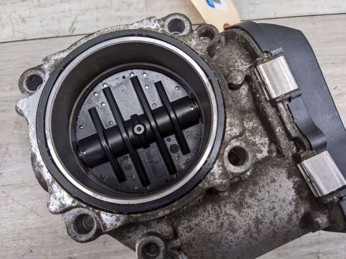 10-19 BMW F10 F12 F13 F01 F02 F15 S63 Intake Manifold Throttle Housing Assembly