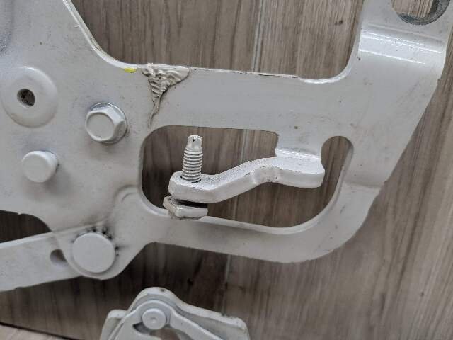 OEM BMW F15 F16 F85 F86 X5 X6 Left Right Hood Hinge Support Bracket SET White