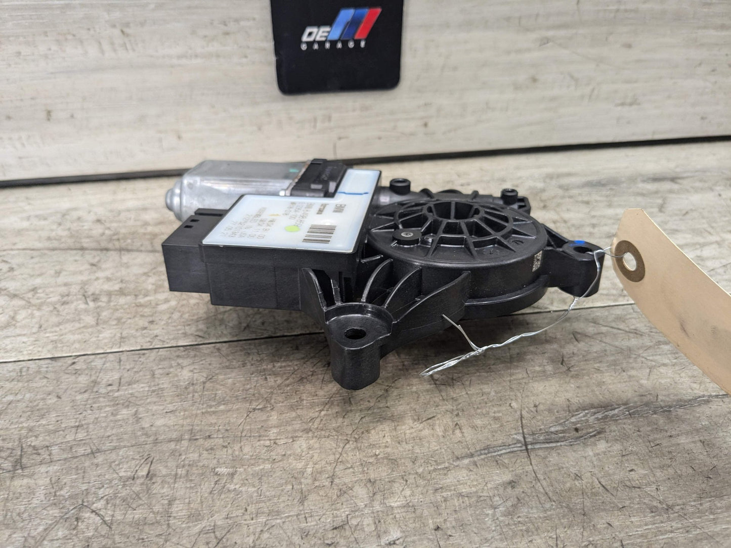 2021 BMW 330i G20 Front Left Driver Door Window Glass Regulator Motor 8498859 OEM BMW G20 G80 330 M340 M3 FRONT Left Driver Side Door Window Regulator Motor
