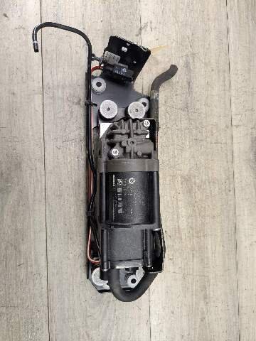 09-15 OEM BMW F01 F02 740 750 760 B7 Rear Air Suspension Compressor Pump Motor