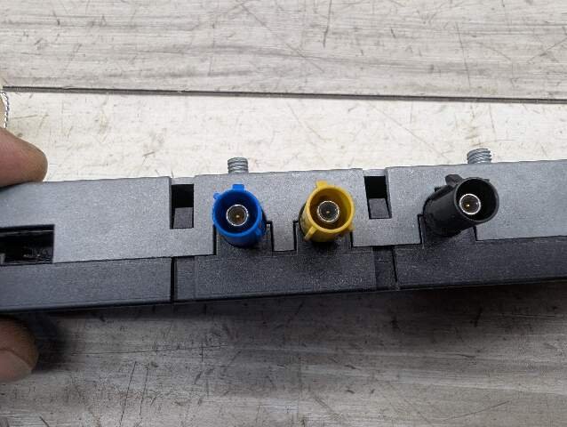03-08 OEM BMW E85 E86 Z4 Radio Diversity Antenna Amplifier Module Unit