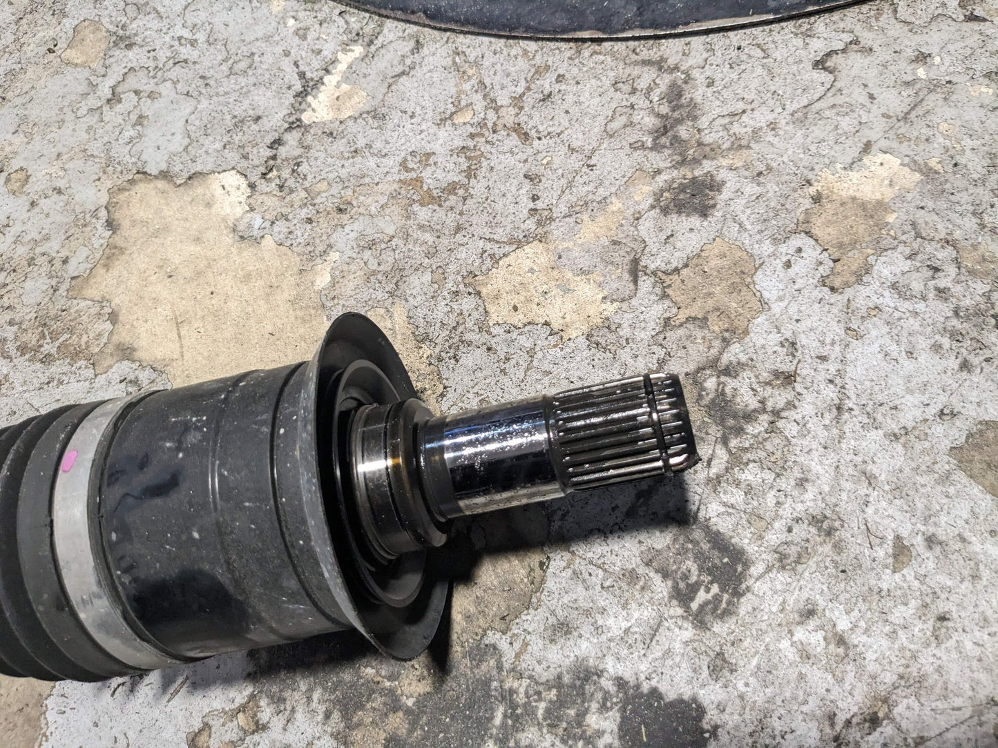 2015 BMW 328i F31 Rear Left Driver Half Shaft Output CV Axle 8603109