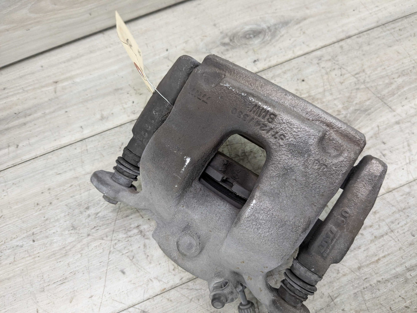 OEM BMW F39 F44 F48 X1 X2 28 228 B46 FRONT Right Passenger Side Brake Caliper