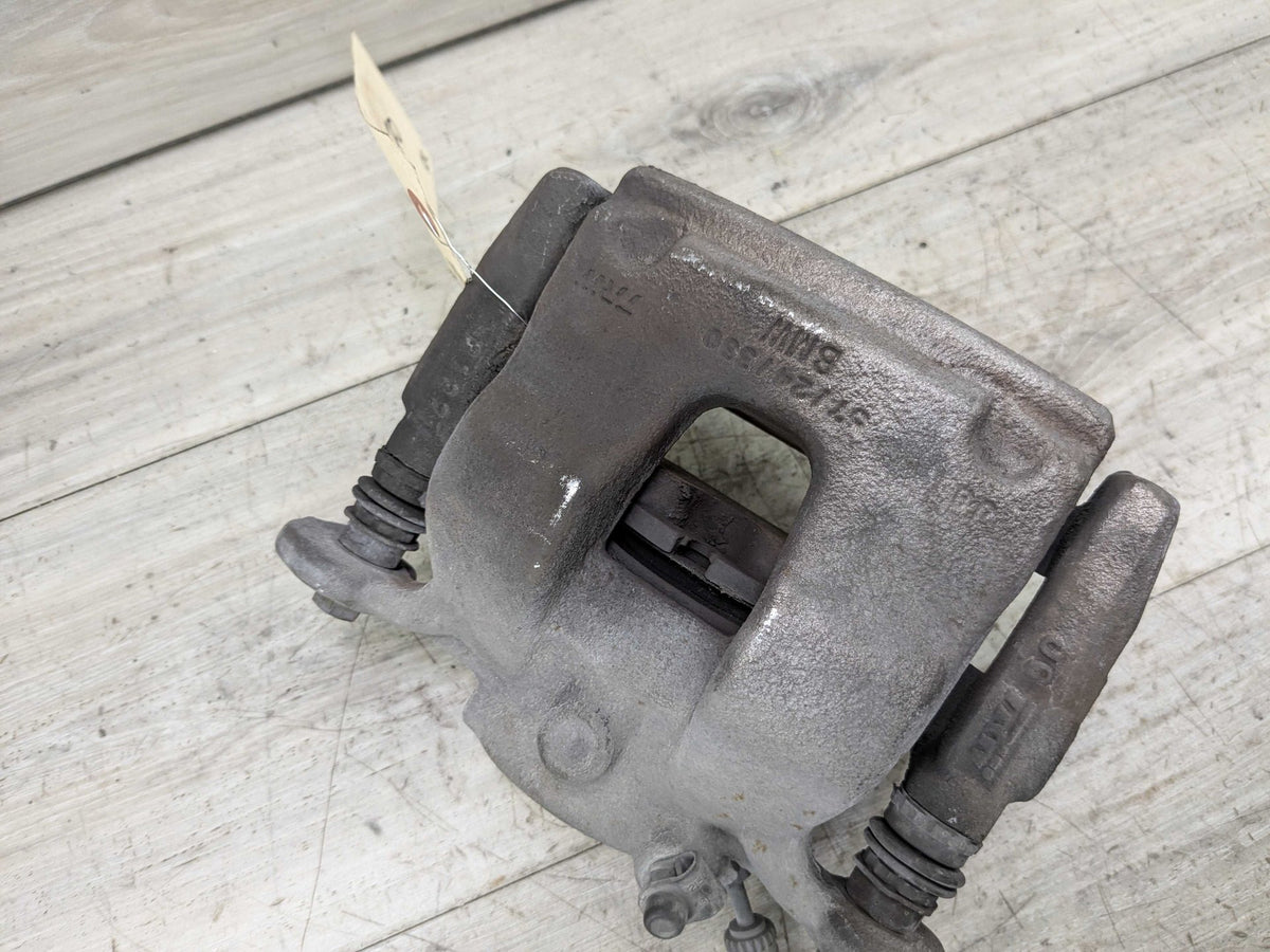 OEM BMW F39 F44 F48 X1 X2 28 228 B46 FRONT Right Passenger Side Brake Caliper