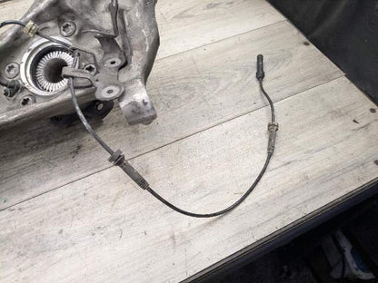 OEM BMW G30 530 540 M550 AWD Front Right Passenger Hub Spindle Knuckle Bearing
