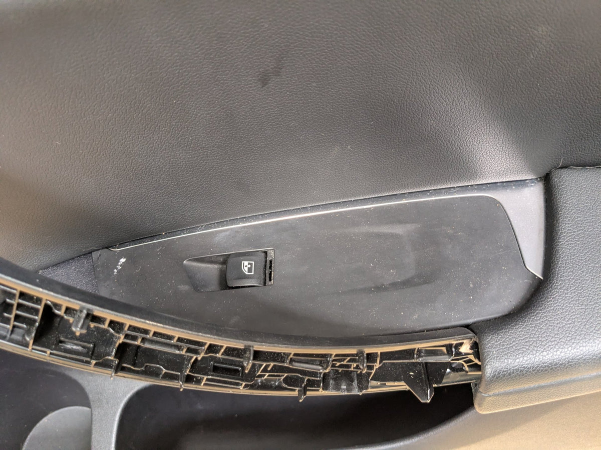 2019 BMW X3 G01 Front Right Passenger Interior Door Panel Card 7410282 18-23 OEM BMW G01 X3 FRONT RIGHT PASSENGER Side Door Panel Card Trim Cover Black OEM