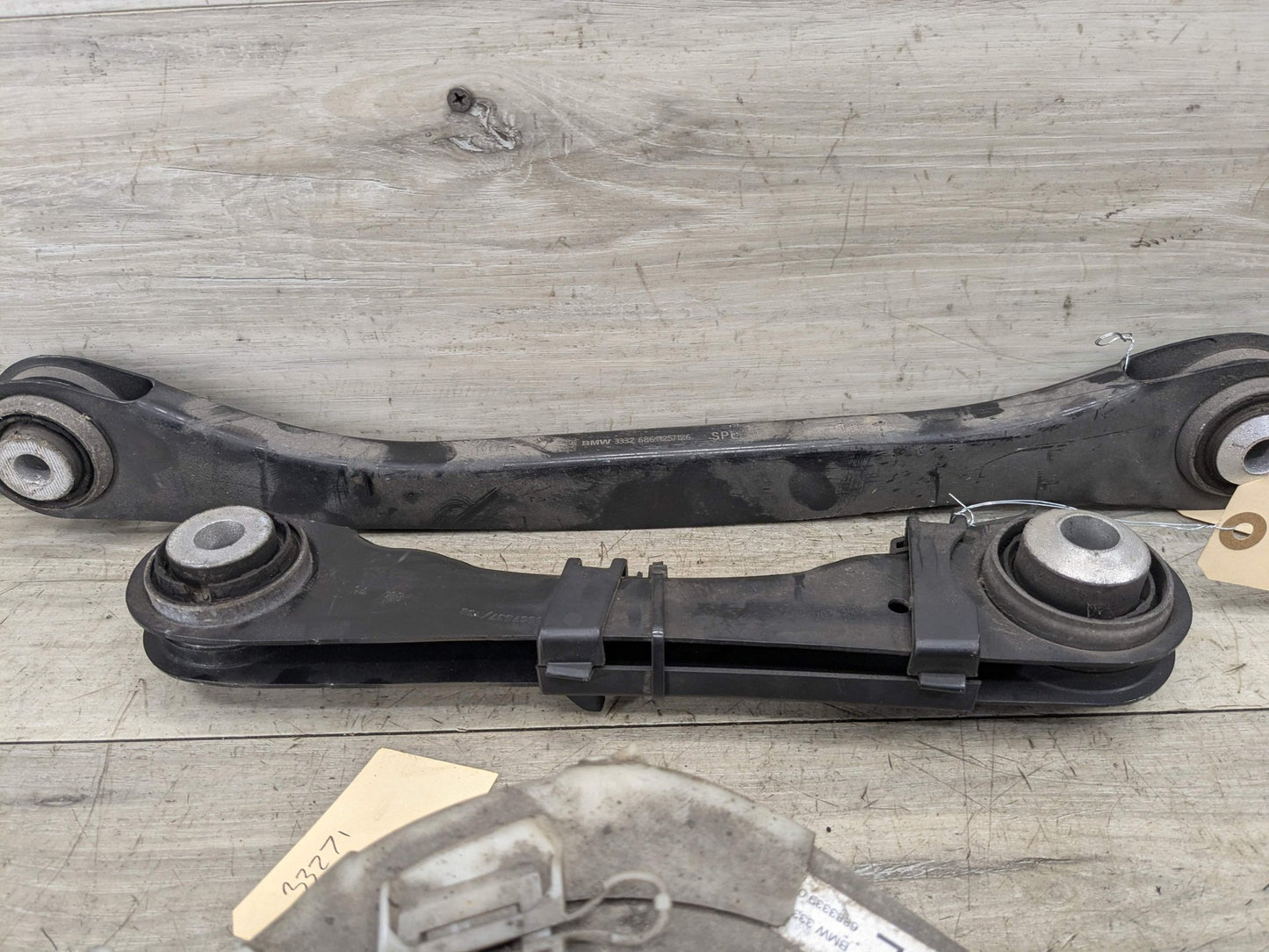 2018 BMW M550i G30 Rear Left Driver Control Arms SET 6867537 16-23 OEM BMW G11 G12 G30 Rear Left Driver Suspension Control Arm Wishbone SET