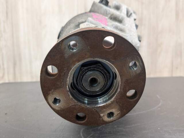 2010 - 2015 BMW 750i F01 Front Axle Carrier Differential 7619363 N63B44O1