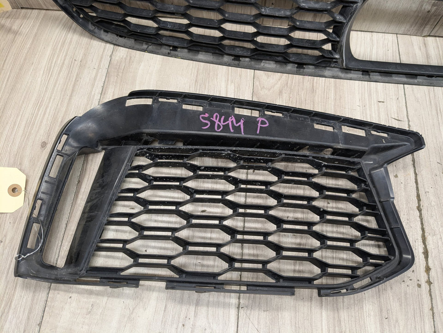 2017-2023 BMW M550i G30 Front Left Right Center Bumper Cover Grilles SET 8064931 17-20 OEM BMW G30 Front Bumper Lower Center Left Right Driver Passenger Grille Trim Black