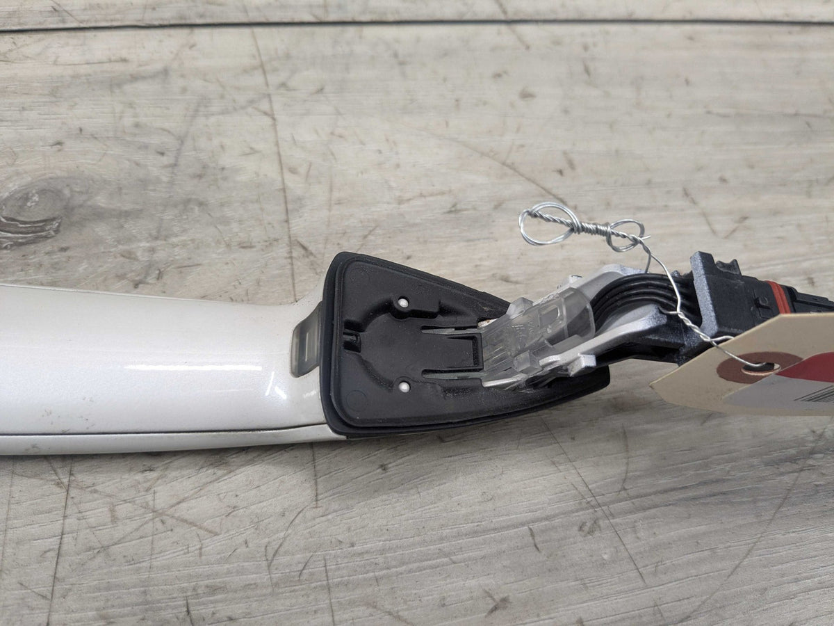 OEM BMW F15 F16 F39 F48 X1 X5 Left Driver Door Handle COMFORT ACCESS White
