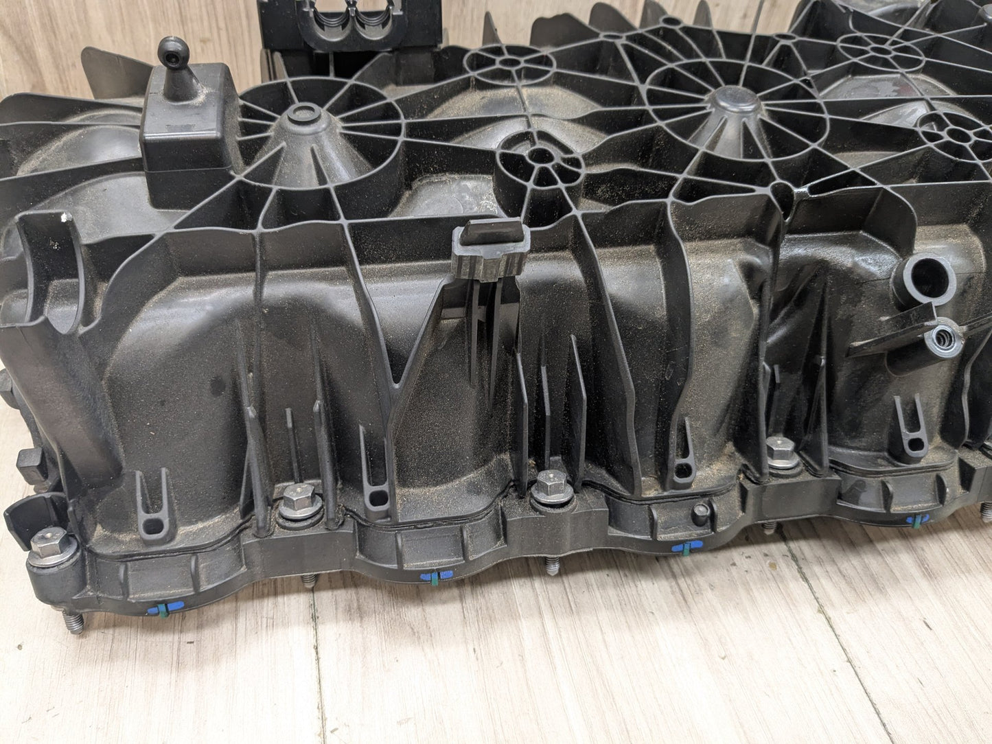 OEM BMW G01 G05 G12 G20 G42 G30 M340 M440 X3 Engine B58 Intake Manifold 8647977