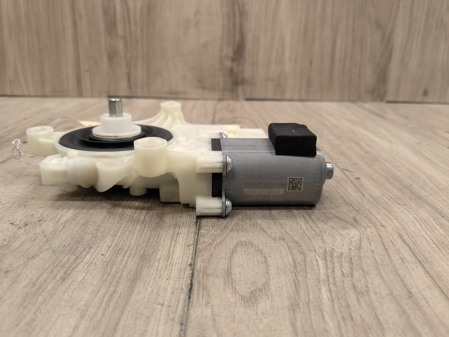 2019 BMW 330i G20 Rear Left Driver Door Window Glass Regulator Motor 8495867 19-24 OEM BMW G20 G80 330 M340 M3 Rear Left Driver Door Window Regulator Motor