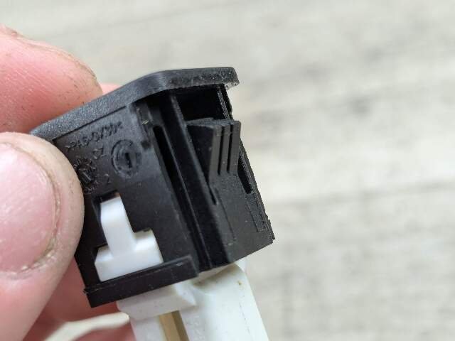 OEM BMW F30 F36 F80 F82 F83 M3 M4 F90 G01 G05 G12 G20 G30 X3 X5 USB Socket Port