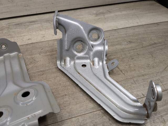 18-24 OEM BMW G01 G02 F97 X3 X4 Right Passenger Fender Wing Holder Bracket SET