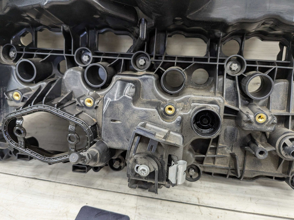 OEM BMW F39 F44 F48 G01 G20 G22 G23 G30 Engine B46 B48 Cylinder Head Valve Cover