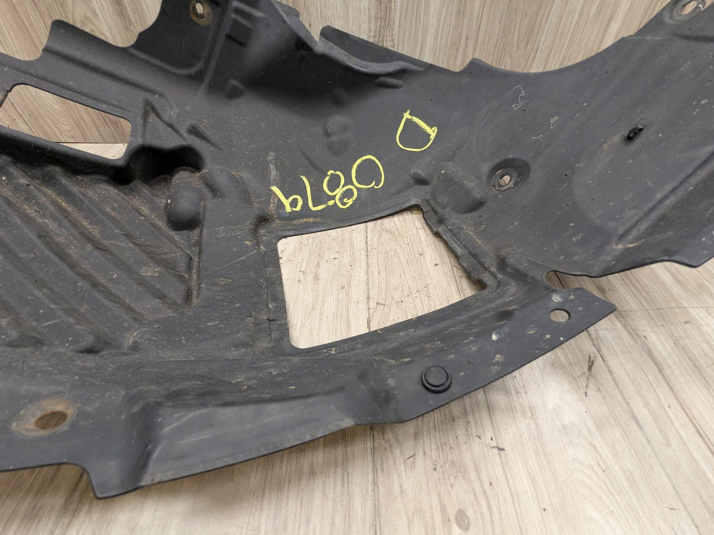 BMW Front Left Driver Wheel Fender Liner Splash Guard Intact!