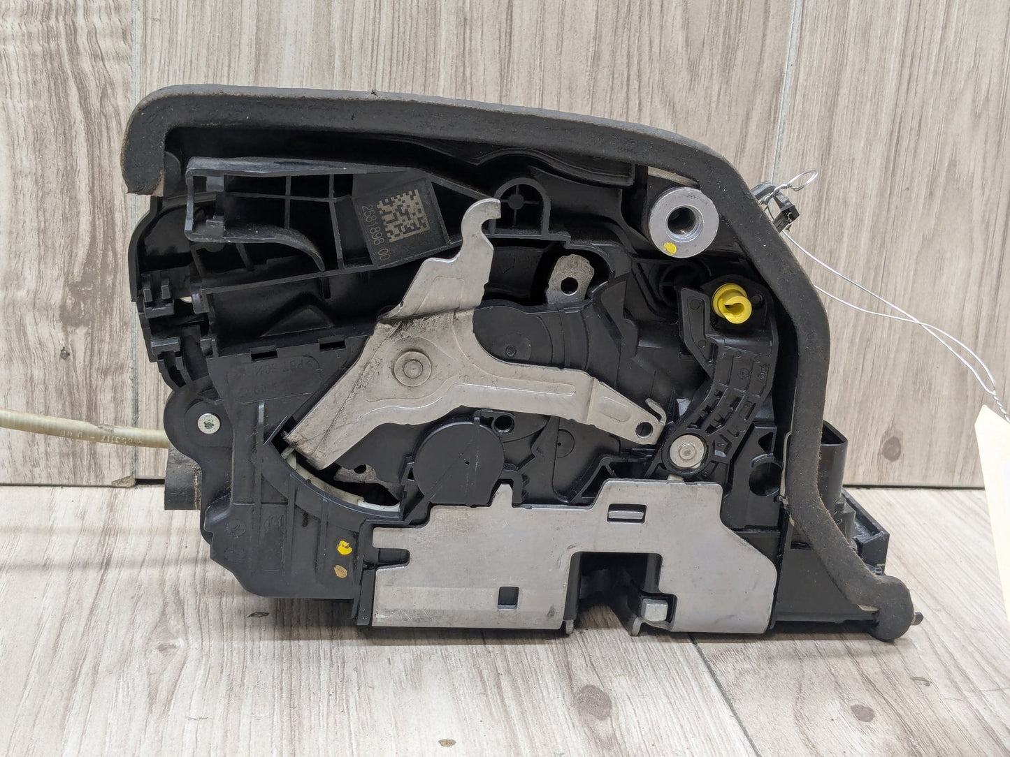 2016 BMW 750i G12 Rear Right Passenger Door Latch Lock Actuator w/ Soft Close 2581898 OEM BMW G12 740 750 B7 REAR RIGHT PASSENGER Door Lock Latch Actuator SOFT CLOSE