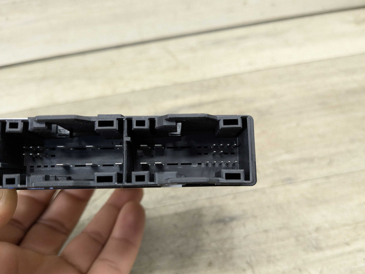 Front Left or Right Seat Control Module OEM BMW G01 G02 G05 G07 G12 G20 G29 G30 F90 Front Left Right Seat Control Module