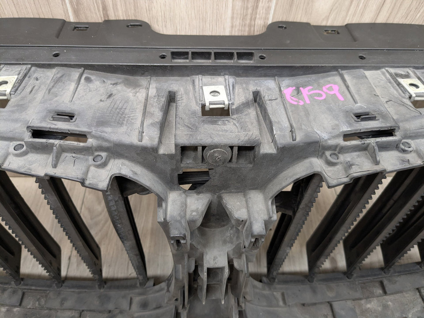 2019 BMW X3 G01 Front Bumper Radiator Air Flap Shutter 7497227