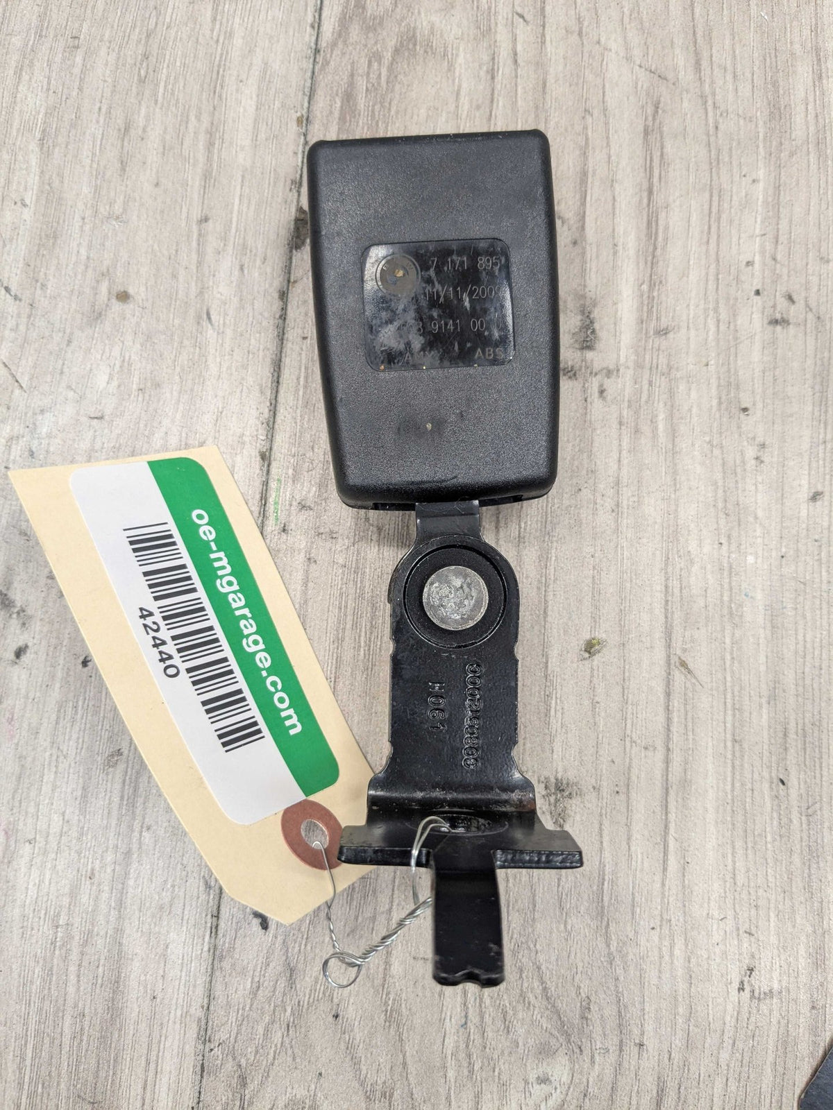 OEM BMW E70 E71 X5 X6 X5M X6M REAR Left or Right Seatbelt Seat Belt Strap Buckle