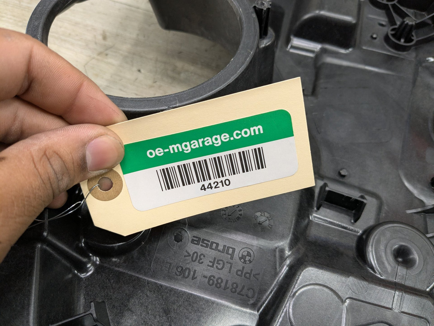2019 BMW 330i G20 Rear Left Driver Door Window Glass Regulator Motor 7432235 OEM BMW G20 G80 330 M340 M3 REAR Left Driver Door Window Regulator Motor