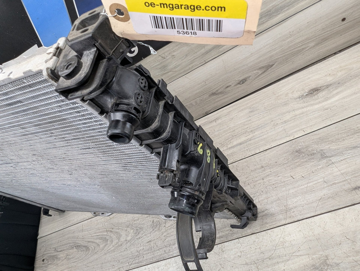 2017-2023 BMW M550i G30 Cooling Radiator 8743667 *16-19 OEM BMW G11 G12 G30 750 M550iX Coolant Radiator N63R