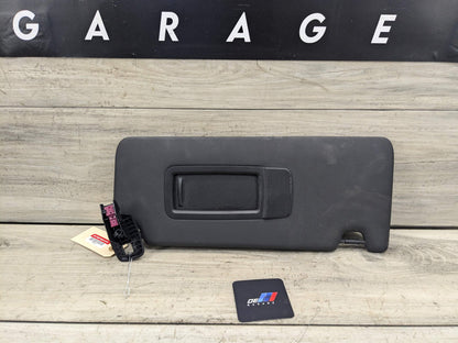 2019 BMW 330i G20 Front Right Passenger Sun Visor 8092728 19-24 OEM BMW G20 G80 330 M340 M3 Right Passenger Side Interior Sun Visor Black