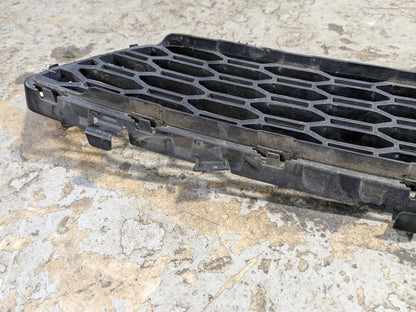 2017-2023 BMW M550i G30 Front Middle Center Bumper Cover Grille 8064931 *17-20 OEM BMW G30 Front Bumper Lower Center Grille Trim Black OEM