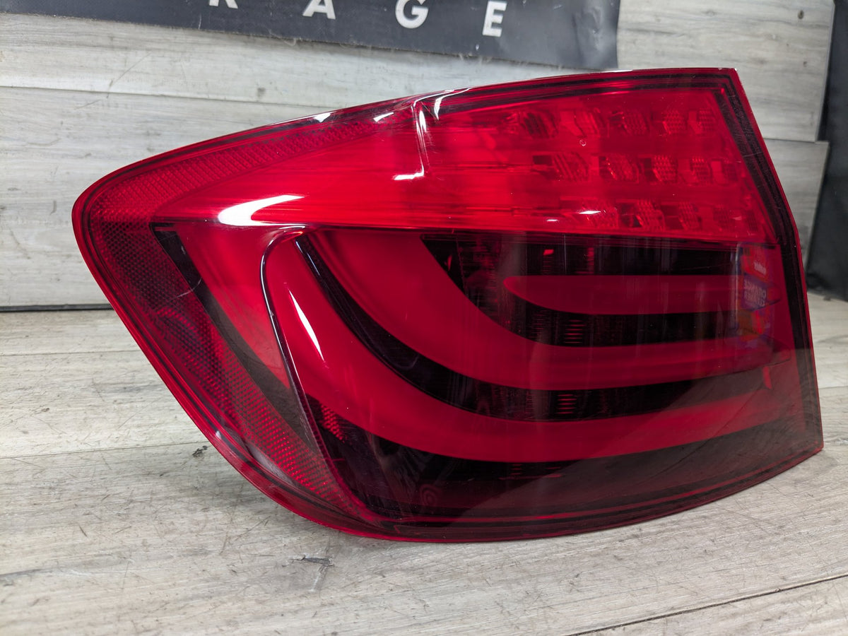 11-13 OEM BMW F10 528 535 550 M5 Rear Left Driver Side Outer Tail Light