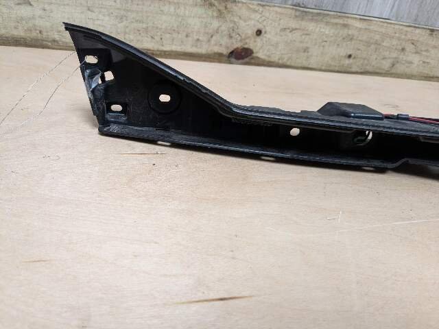 20-22 OEM BMW G11 G12 740 750 Rear Trunk Center Stoplight Brake Light w/ Bracket
