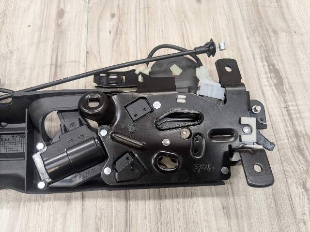 OEM BMW E93 F33 F83 M4 Convertible Trunk Lid Lock Latch Mechanism Assembly