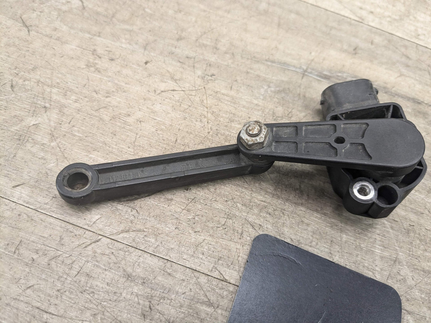 2011 BMW 335i E90 Headlight Leveling Level Sensor 6785205